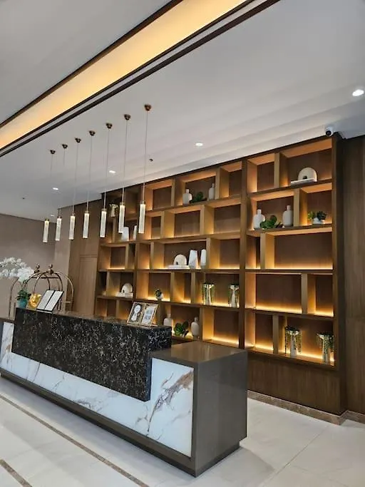 Luxury Apartment At Park Mckinley West 马尼拉 0*,