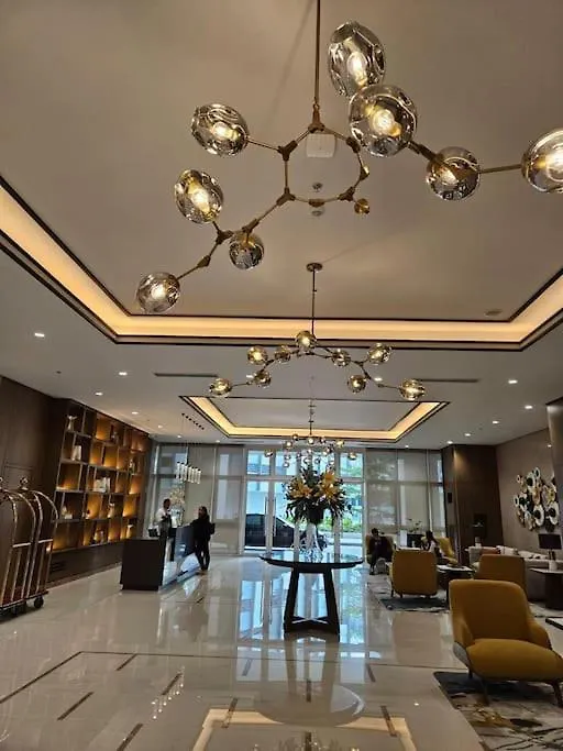 Luxury Apartment At Park Mckinley West 马尼拉