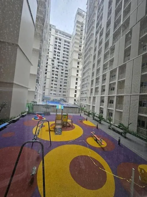Luxury Apartment At Park Mckinley West 马尼拉