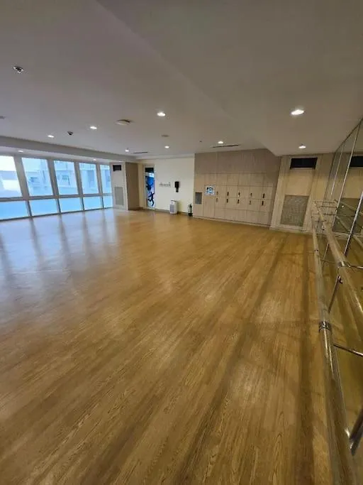 Luxury Apartment At Park Mckinley West Manila