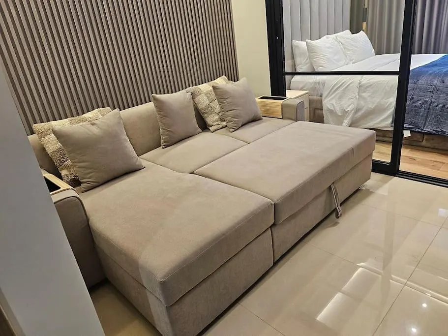 Luxury Apartment At Park Mckinley West Manila